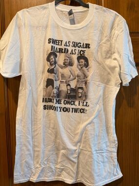 NWOT! Sz Med Gildan White Softstyle fun ladies T-Shirt